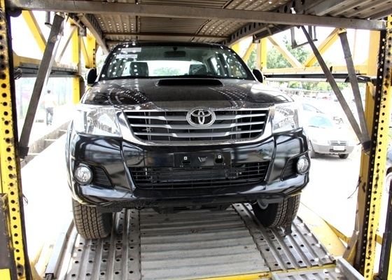 <b>Toyota Hilux 2012: cara de sedã e opção de propulsor bicombustível</b>