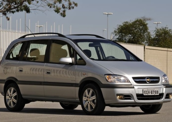 Mesmo com design desatualizado, Chevrolet Zafira se destaca como veículo familiar e oferece espaço e conforto - Carta Z Notícias