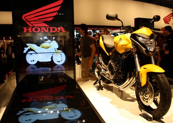 <b>Hornet 600 2011 foi um dos oito lançamentos da Honda no 68º Salão de Milão</b> - Arthur Caldeira/Infomoto