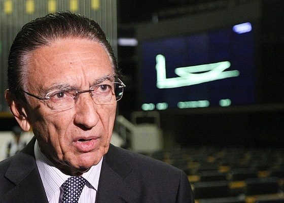 <b>Edison Lobão, ministro de Minas e Energia, fala em queda imediata de preços</b> - Sérgio Lima/Folhapress