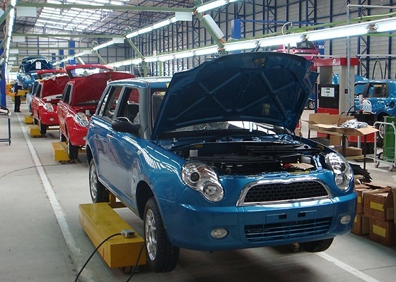 <b>Fábrica da Lifan no Uruguai, onde são montados os modelos 320 (foto) e 620</b> - Divulgação