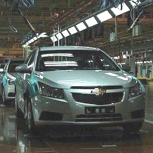 <b>Chevrolet Cruze na linha de montagem na China: o carro mais importante no país idem</b> - Reprodução