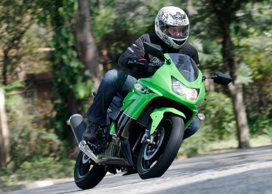 Visual invocado e o clássico verde: a Ninja 250R aparenta ser maior do que é e faz sucesso - Doni Castilho