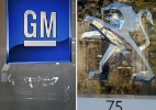GM hesita e negociação de aliança com Peugeot Citroën pode fracassar - Fotomontagem AFP