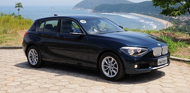 Angulosa, nova geração do BMW redefine estilo dos hatches do segmento premium - Murilo Góes/UOL